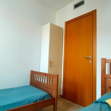 Trilocale Direttamente Sul Mare - Cod 512